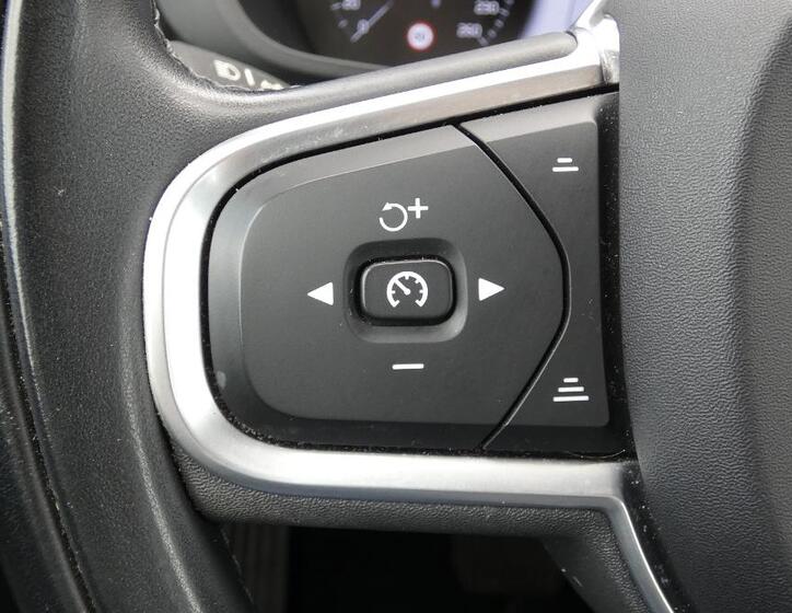 Volvo XC60 11