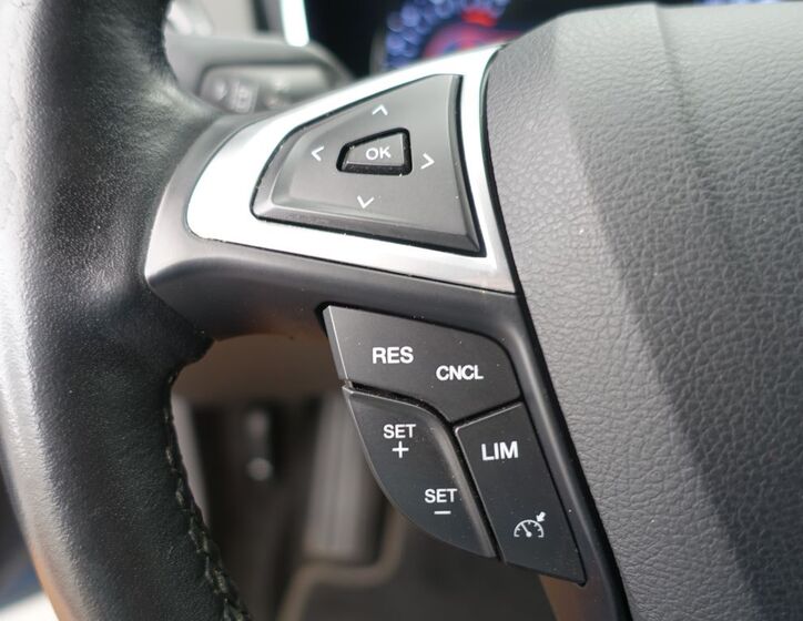 Ford Mondeo 24