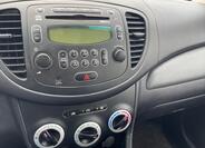 Hyundai i10 16