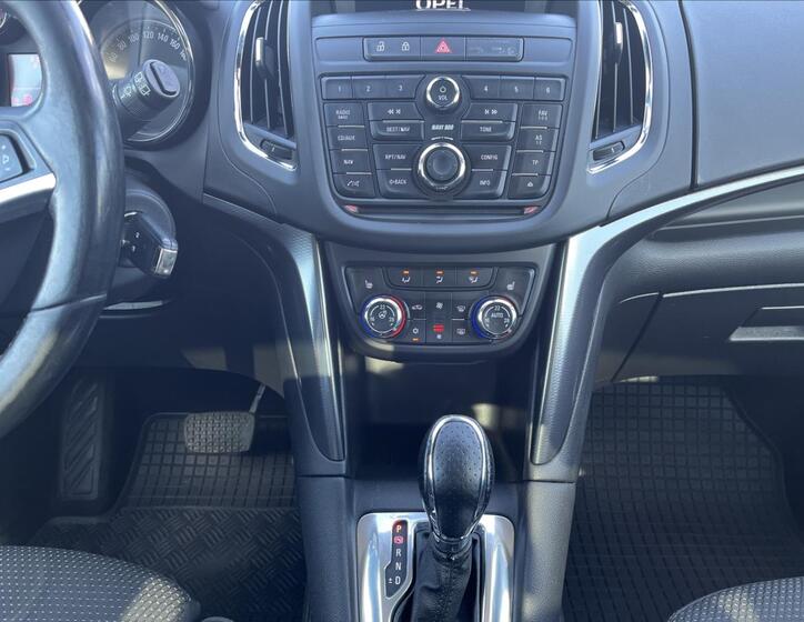 Opel Zafira 13