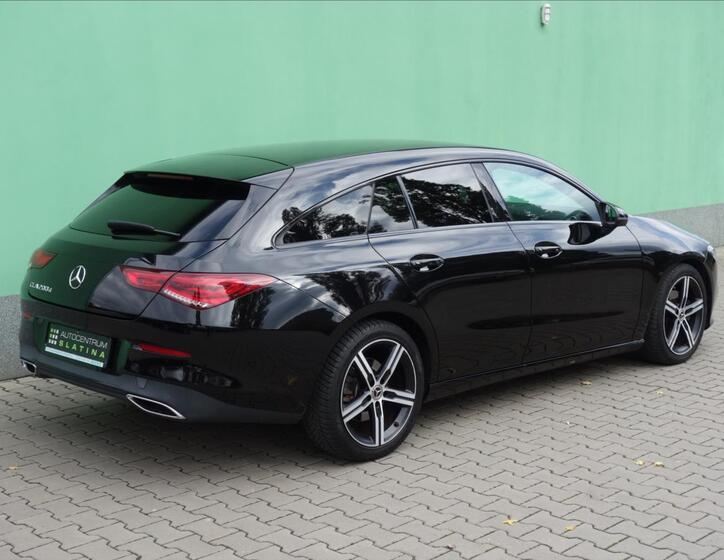 Mercedes-Benz CLA 8