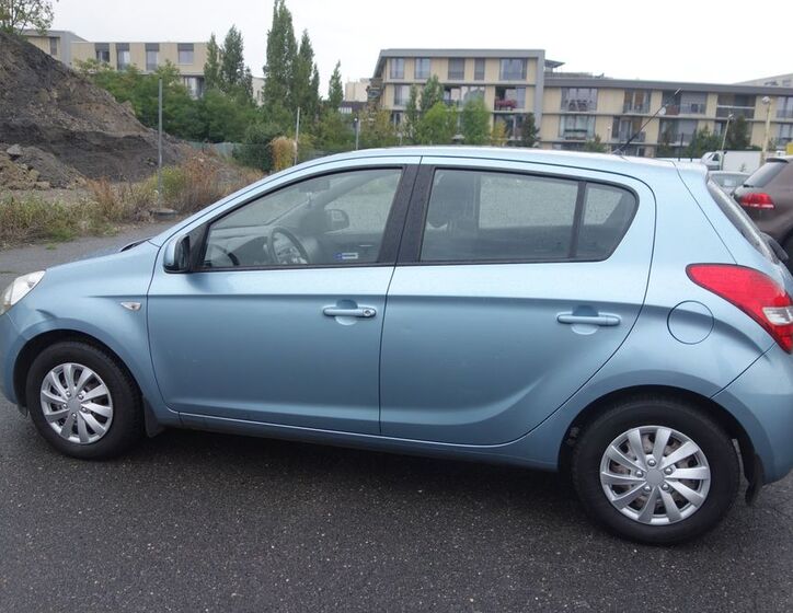 Hyundai i20 8
