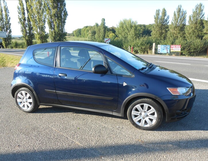 Mitsubishi Colt 2
