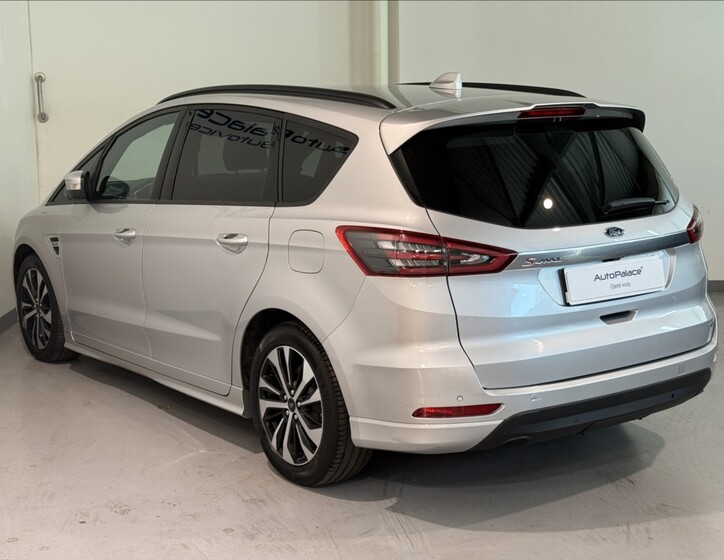 Ford S-MAX 6