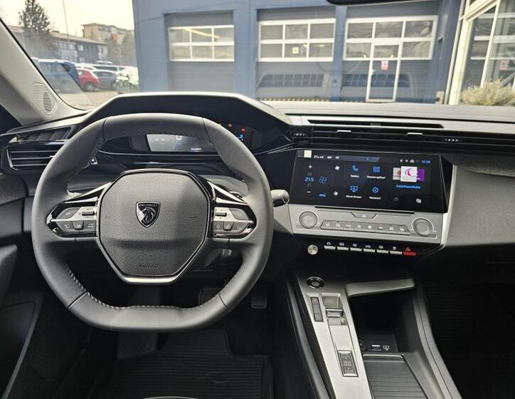 Peugeot 308 11