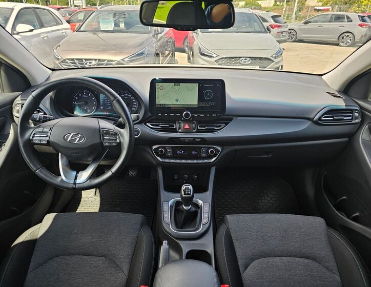 Hyundai i30 12