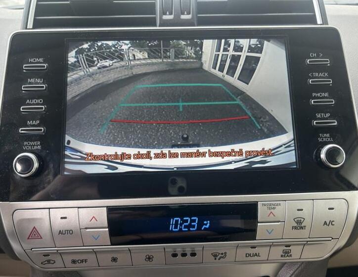Toyota Land Cruiser 10