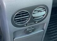 Volkswagen Golf Plus 11