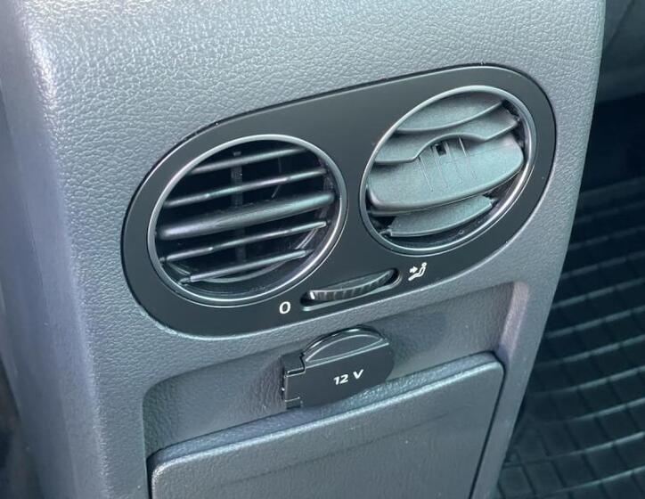 Volkswagen Golf Plus 11