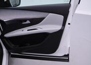 Peugeot 3008 13