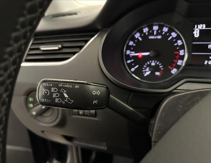 Škoda Octavia 12