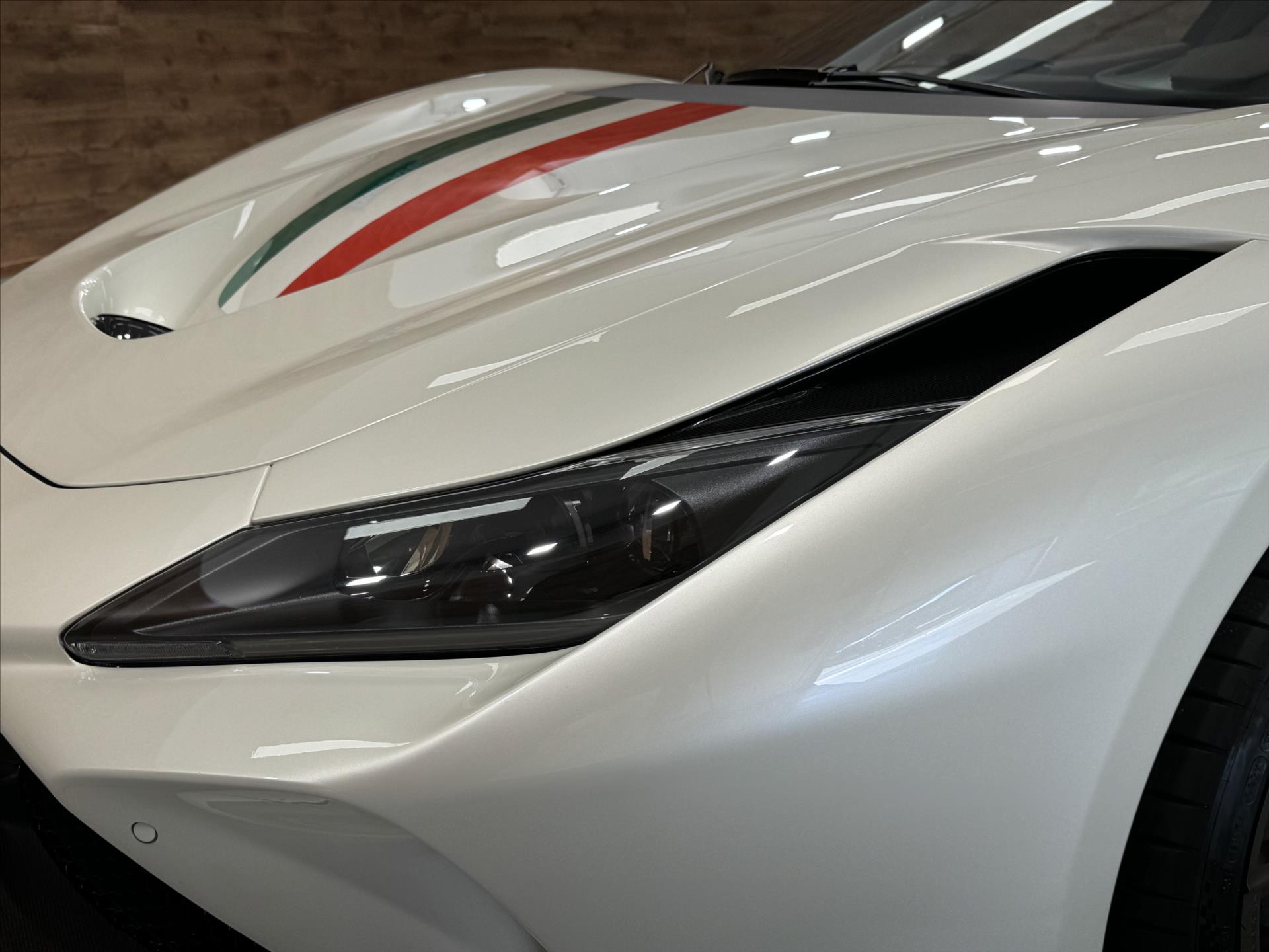 Ferrari F8