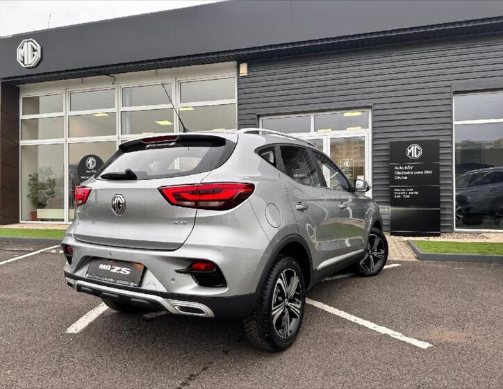 MG ZS 3