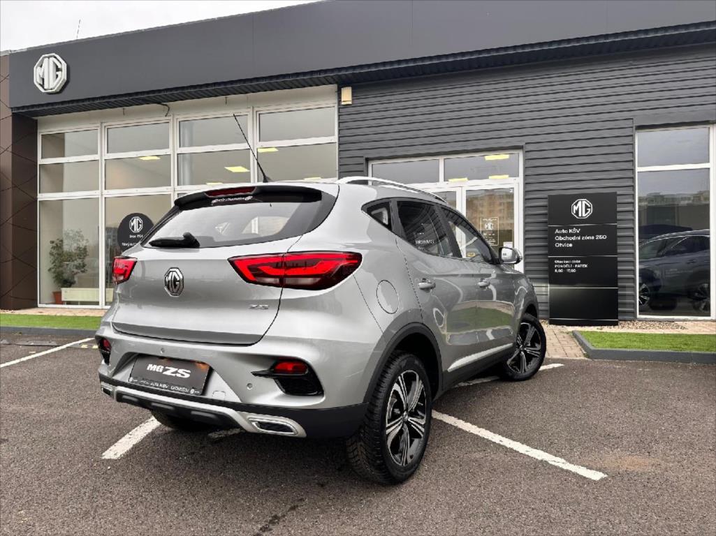 MG ZS