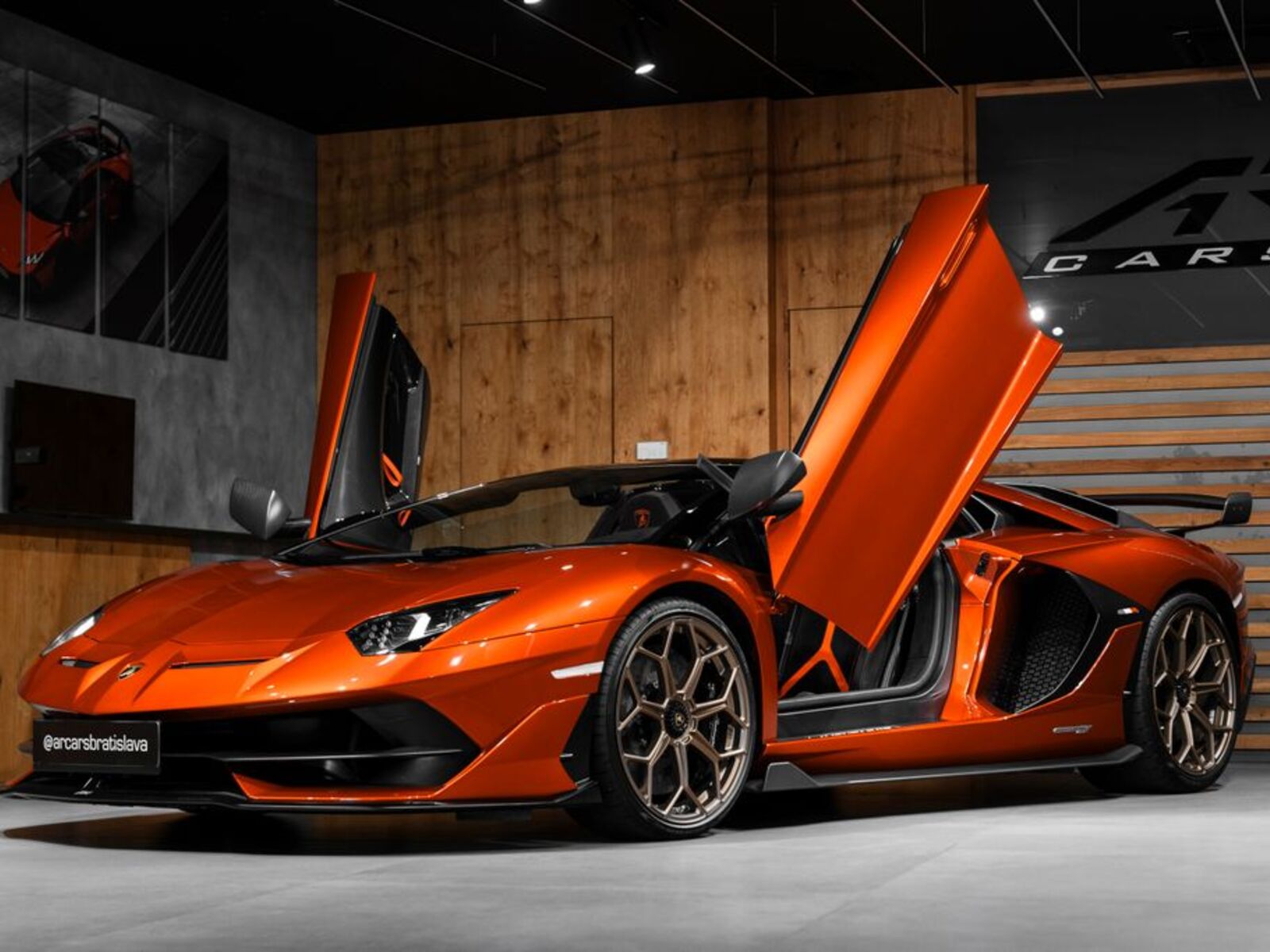 Lamborghini Aventador 9