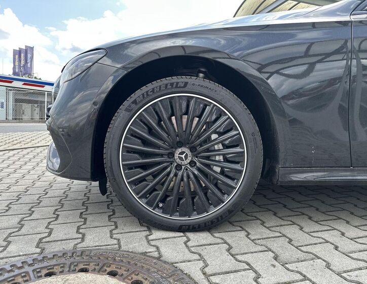 Mercedes-Benz Třídy E 15