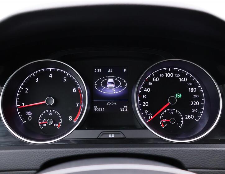 Volkswagen Golf 18