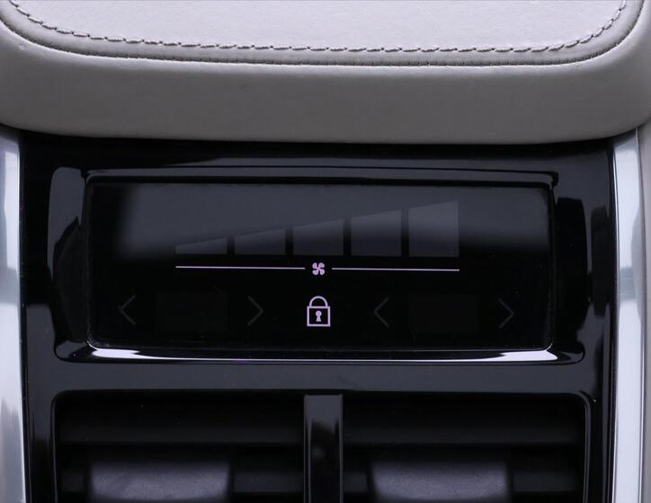 Volvo XC90 35