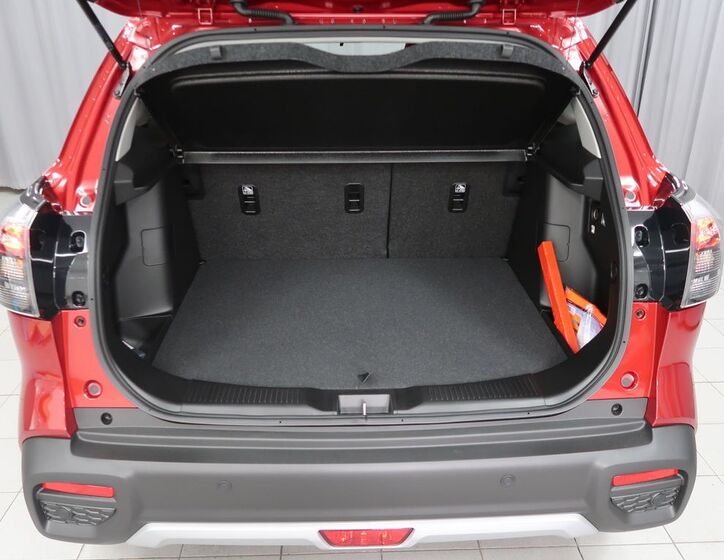 Suzuki S-Cross 12