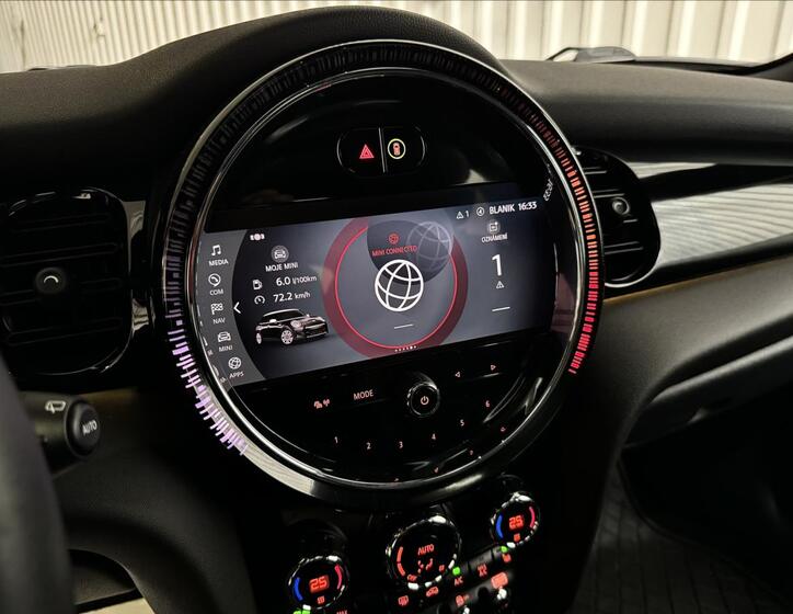 Mini Cooper S 22