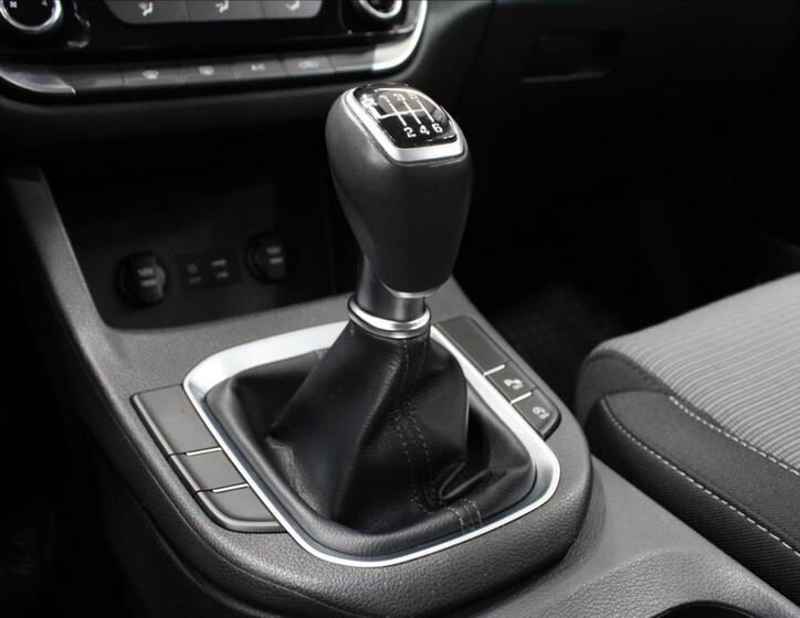 Hyundai i30 25