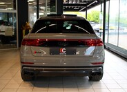 Audi SQ8 5