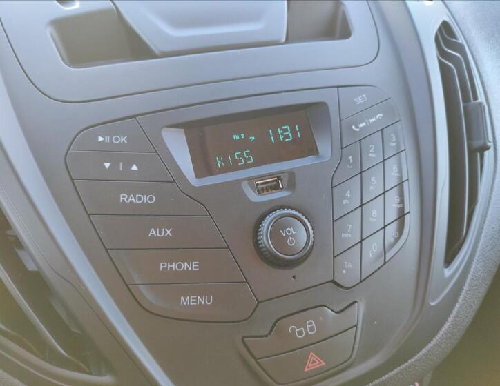Ford Tourneo Courier 27
