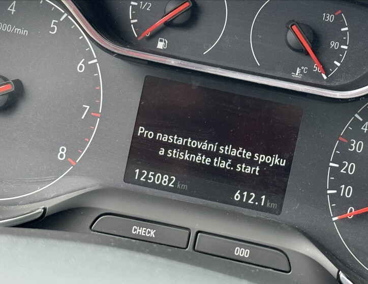 Opel Crossland X 11