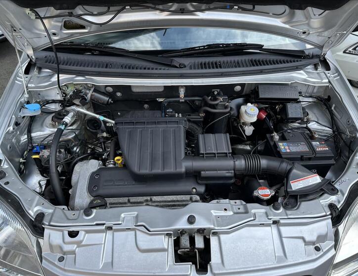 Subaru Justy 11