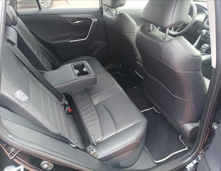 Toyota RAV4 7
