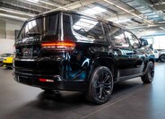 Jeep Grand Wagoneer 8