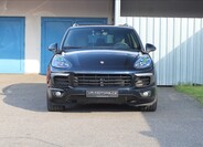 Porsche Cayenne 2