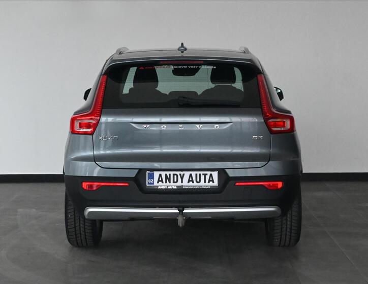 Volvo XC40 4