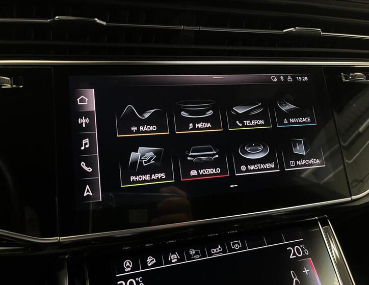Audi Q8 8