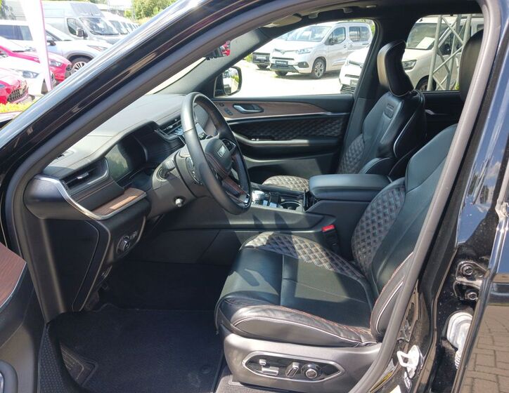 Jeep Grand Cherokee 11