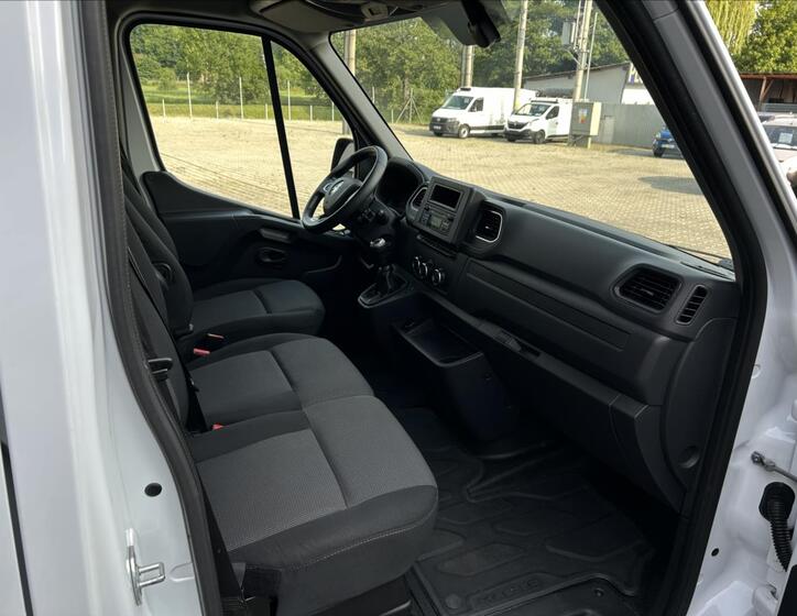 Renault Master 9