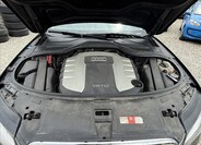 Audi A8 52