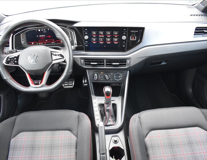 Volkswagen Polo 15