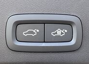 Volvo EX40 12