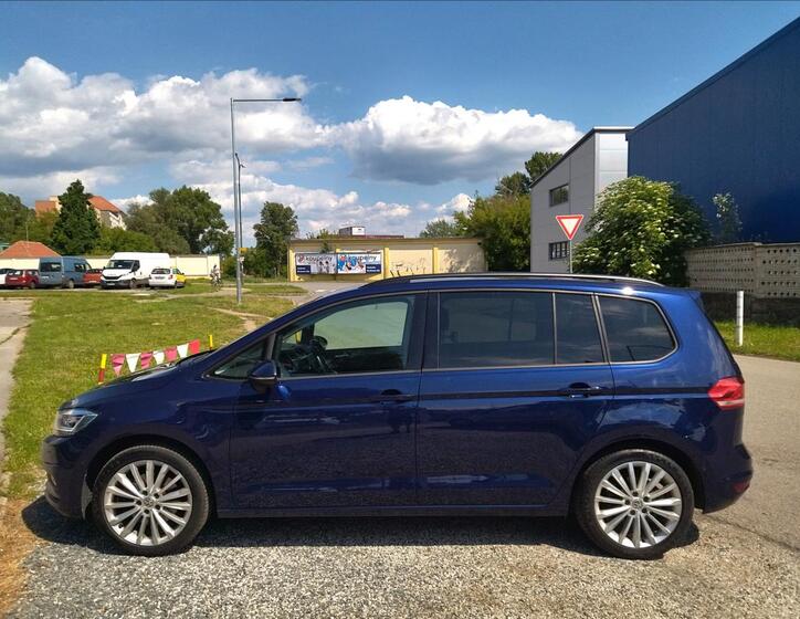 Volkswagen Touran 8