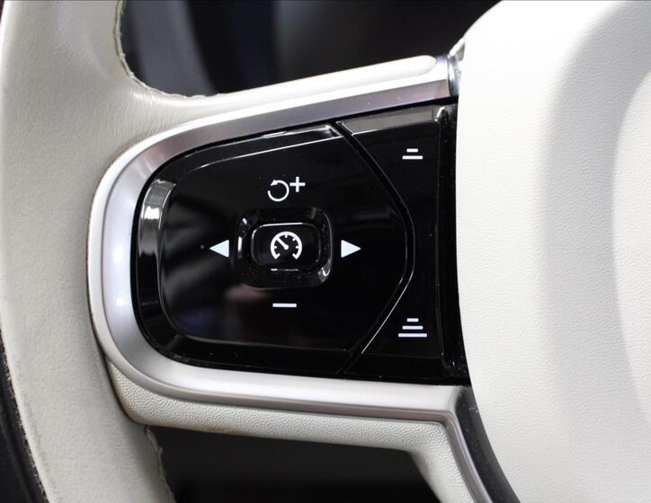 Volvo XC60 18