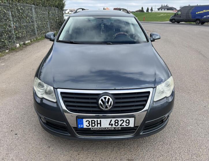 Volkswagen Passat 2