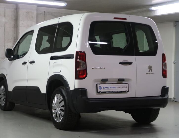 Peugeot Rifter 7