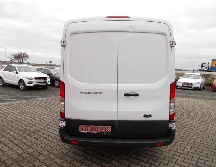 Ford Transit 9