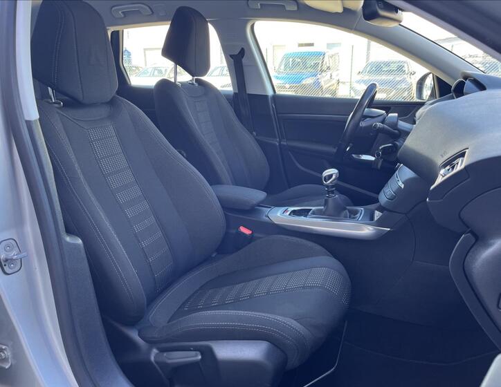 Peugeot 308 17