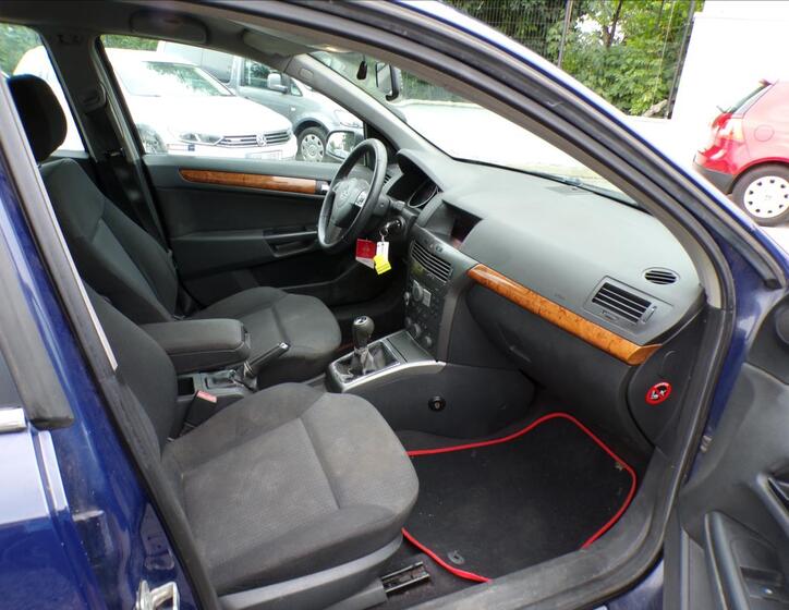 Opel Astra 18