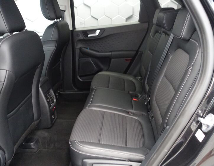 Ford Kuga 27