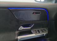 Mercedes-Benz GLB 12