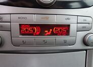 Ford Galaxy 12