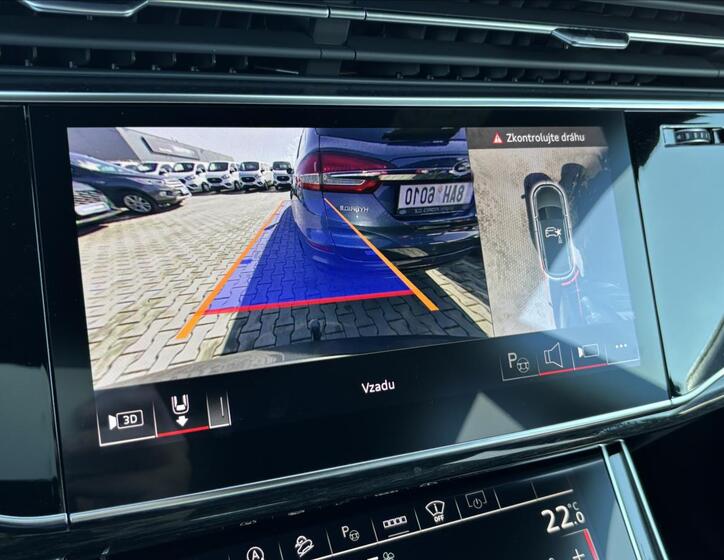 Audi Q8 41